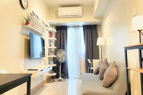 Callie's Cozy Staycation