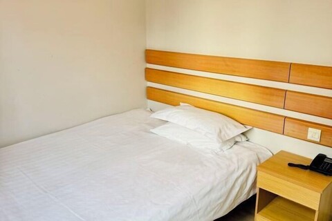 Songhua Business Hotel