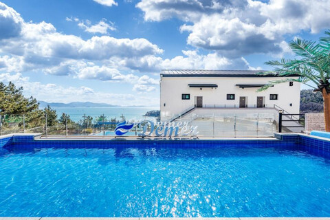 여수 드메르풀빌라