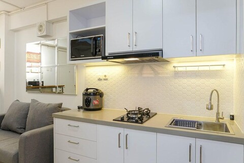 Elegant 2Br Bassura City Apartment