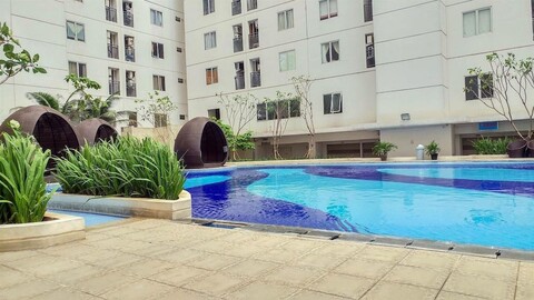 Comfy 2Br Bassura City Apartment Near Bassura Mall