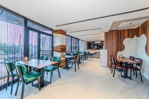 힐타운 에어포트 호텔