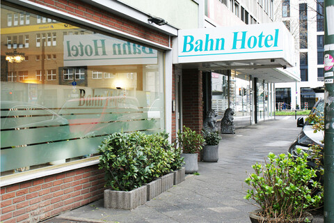 Bahn Hotel

