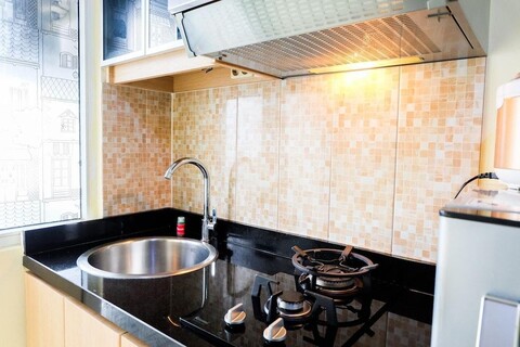 Minimalist Studio Green Pramuka Apartment