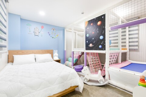 경주 온더문키즈풀빌라