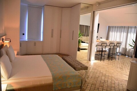 다이아몬드 오브 보드룸 오텔