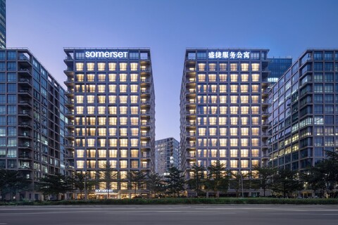 서머셋 큐플렉스 선전