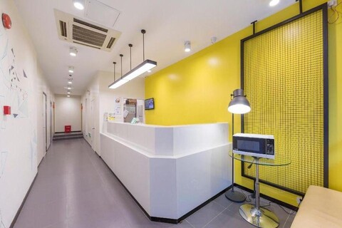 Jitai Hotel (Shanghai Dahua 3rd Road Subway Station)