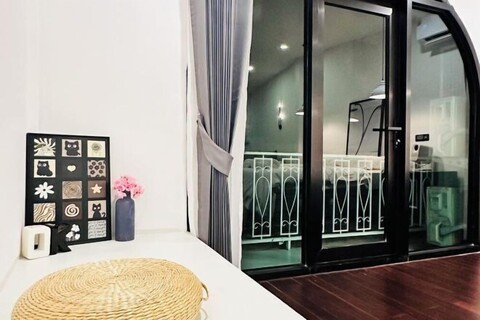 Five House Silom 2 Townhouse