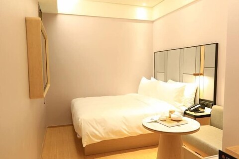 JI Hotel (Beijing Asian Games Village Bird's Nest)