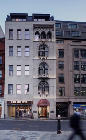 원피프티 펜처치