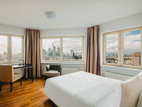 메인 플라자 스위트 타워