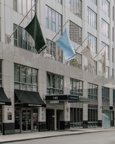 클럽 쿼터스 호텔, 월드 트레이드 센터