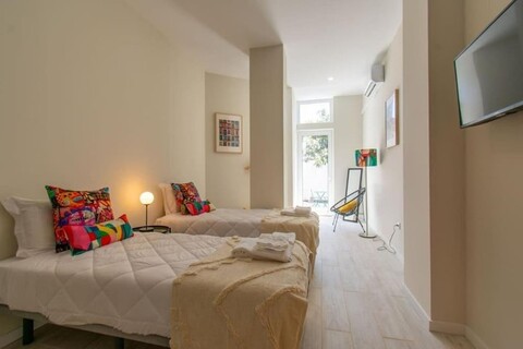 컬러풀 스튜디오 4, 시립 수영장 바이 베케이션이