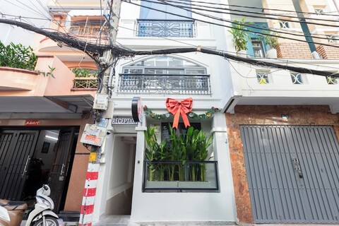 빈 빈 호텔 16, 부이 비엔 근처