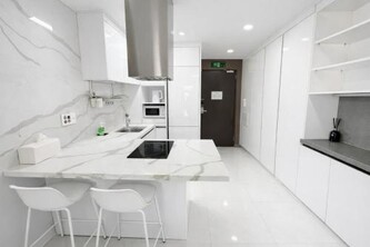 더 디셈버스테이 인 한라