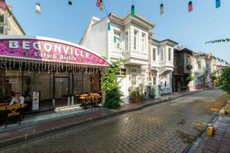 Brown 2 Mansion Oldcity