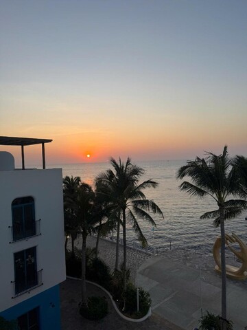 Mira Hotel Free Cable Car - Water Park