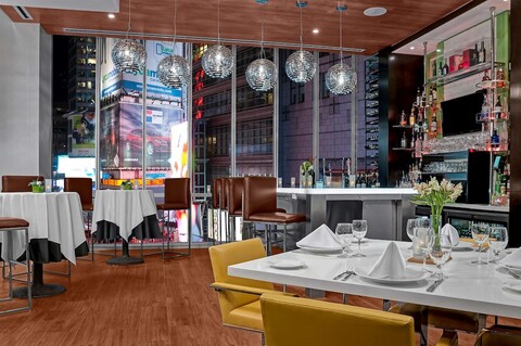 힐튼 가든 인 뉴욕/타임스 스퀘어 센트럴