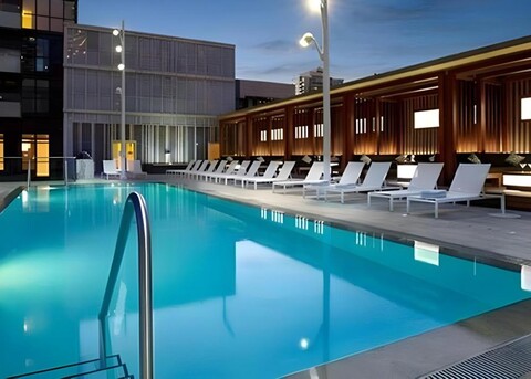 라이프 스위트 로프트 - CN 타워