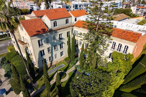 메종 트웬티 세븐