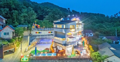 Ganghwa Sunset Sea Pension