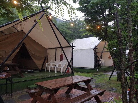 Gongju Gyeryongsan Glamping Dongwol Forest