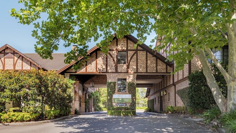 페퍼스 더 힐스  로지