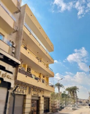 Akasia Pyramids View