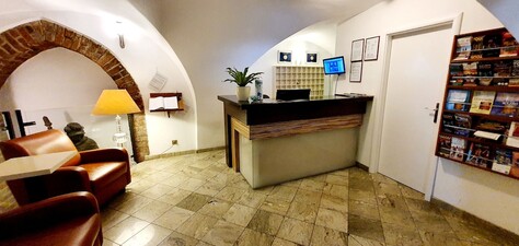 호텔 메타모르피스