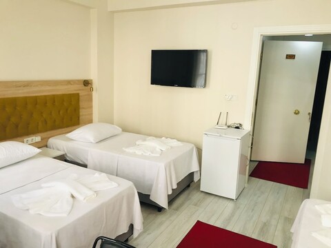 할릴 베이 코나기