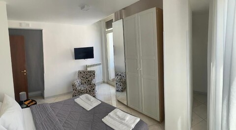 투아니스 나폴리