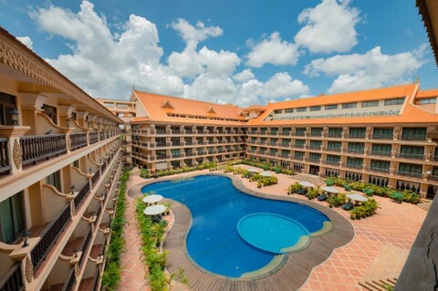 바욘 에라 호텔