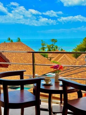 Lavoe Boutique Hotel