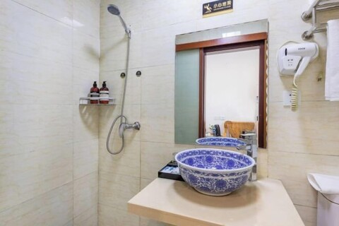 Tongli Defu Caotang Boutique Hostel
