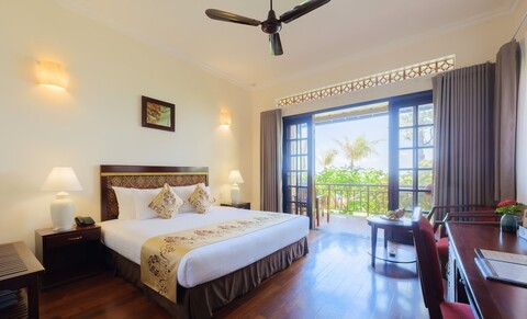 써니 비치 리조트 & 스파 무이네