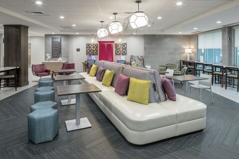 홈2 스위트 바이 힐튼 올랜도 에어포트