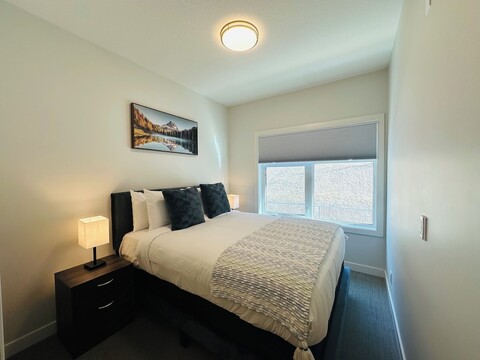 스카이리지 리조트, 밴프 입구 근처