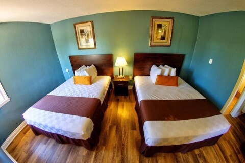 팜 트로픽스 모텔