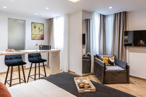 도미오스 스위트 아테네