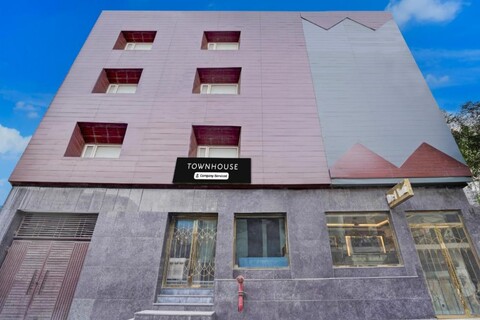 Super Townhouse Airport Road Delhi