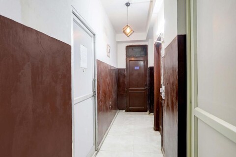 Super OYO 820080 Green Park Residency