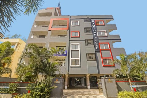 Townhouse Hotel White Orchid Inn