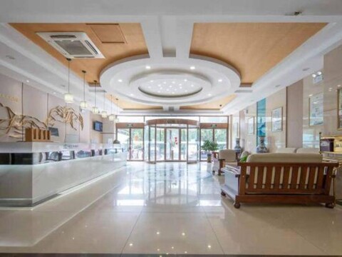 Tiandi Renhe Chain Hotel (Jiefang Road East Bus Station)