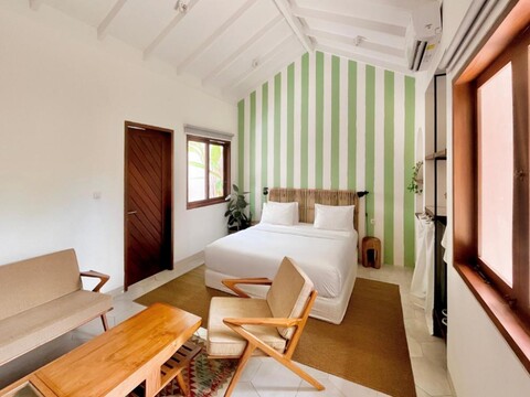 해피 투게더 바이 크레스나 호스피탤리티