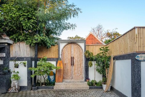 마데이라 자바니즈 족로, 짐바란