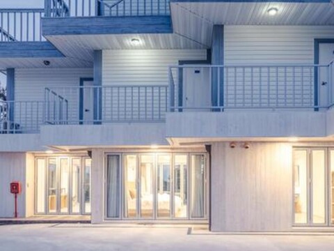 Sunset Theme Pension