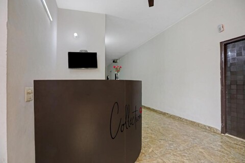Super Hotel Naveen Stay