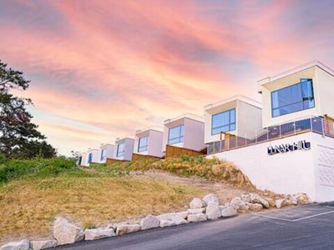 Luna Hill Pool Villa