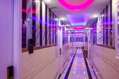 Ruiji Hotel (East Railway Station East Square)